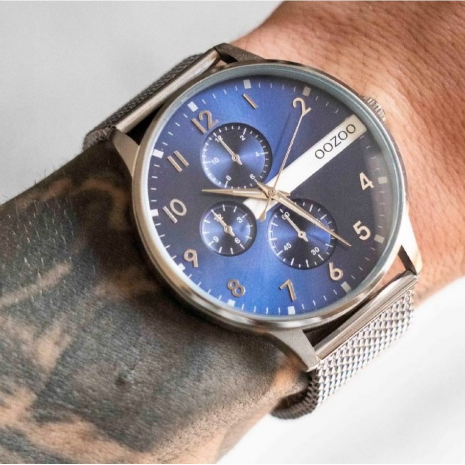 Oozoo Timepieces Ρολόι  Με Ασημί Μεταλλικό Μπρασελέ C11300